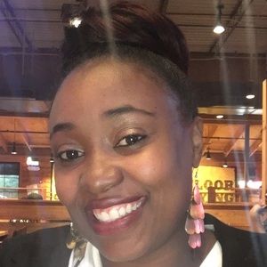 Meet your Posher, Shemeka